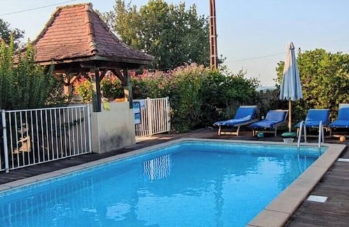 Molieres Cottage | Gîte de Caractère Avec Piscine à Molières