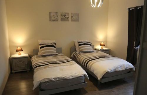 Fleville-Lixieres House | Gîte de Charme avec Sauna, Salle de Jeux et Connexion Fibre en Lorraine - FR-1-584-166
