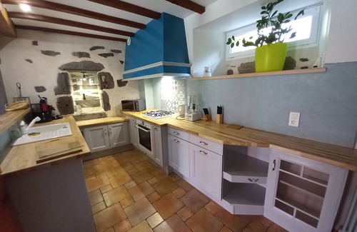 Nebouzat House | Gîte de Charme au Cœur des Volcans D'auvergne