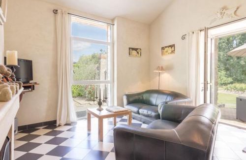 Chateau-Thebaud House | Gîte de charme avec piscine chauffée et WiFi - 2 chambres - FR-1-306-803