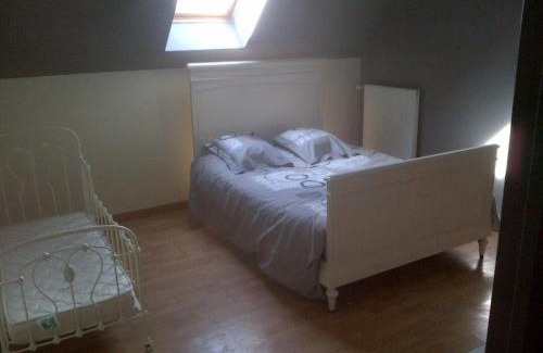 Bransat House | Gîte de Charme Rénové avec SPA, Jardin et Activités Familiales à Bransat - FR-1-489-295