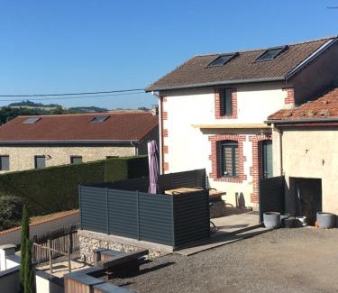 Saint-Victor-sur-Loire House | Gîte de chenieux