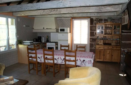 Saint-Bonnet-la-Riviere Villa | Gîte de France in Saint-Bonnet-la-Rivière 3 ears - Gîte de France 8 people