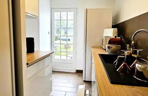 Brive-la-Gaillarde Villa | Gîte de France Pool house 3 ears - Gite de France 3 people