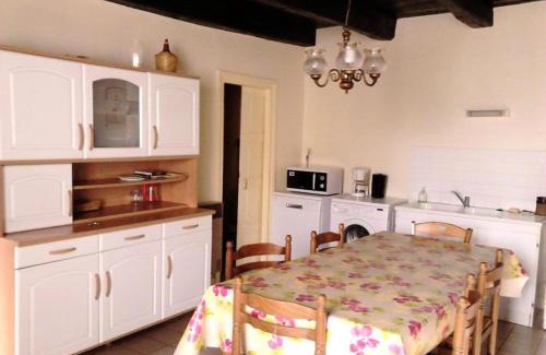 Couffy-sur-Sarsonne Apartment | Gîte de France à Couffy-sur-Sarsonne 2 épis - Gîte de France 7 personnes MAE-9124