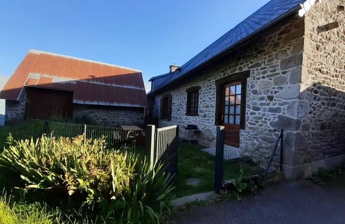 Lamaziere-Haute Villa | Gîte de France in Lamazière-Haute 2 ears - Gite de France 5 people