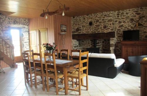 Beyssenac Apartment | Gîte de France Gite de la genette 3 épis - Gîte de France 8 personnes MAE-0024