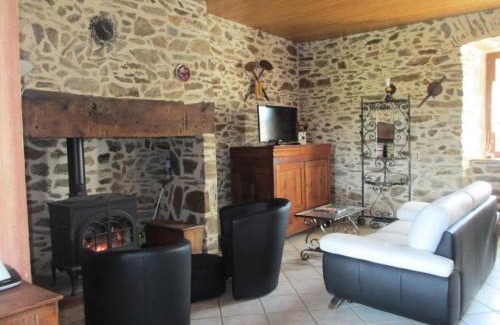 Beyssenac Apartment | Gîte de France Gite de la genette 3 épis - Gîte de France 8 personnes MAE-0024