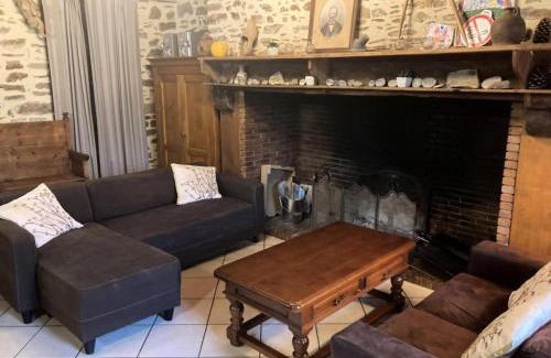 Espartignac Apartment | Gîte de France "les volets bleus" 3 épis - Gîte de France 12 personnes MAE-9484