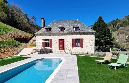 Argentat Villa | Gîte de France The great outdoors of paradise 3 ears - Gîte de France 9 people