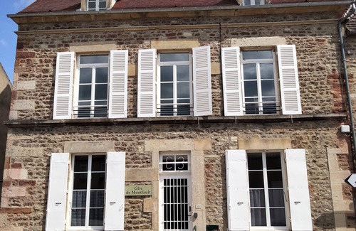 Guillon House | Gîte de Groupes de 2 à 12 Personnes
