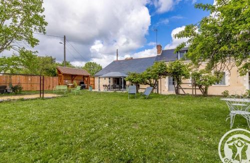 Boce House | Gîte de groupe avec salle de jeux, jardin 4000m², proche forêt de Chandelais et Zoo de la Flèche - FR-1-622-56