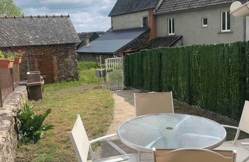 Pleaux House | Gîte de la Maronne