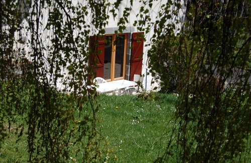 Orcival House | Gîte de Rouchaube Orcival : la Petite Maison