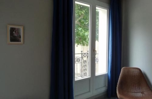 Saint-Jean-du-Bruel Apartment | Gîte de séjour et d'étape l'Escampette