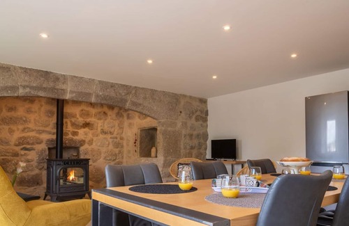 Saint-Laurent-de-Muret House | Gîte des Amandines - Saint-laurent-de-muret