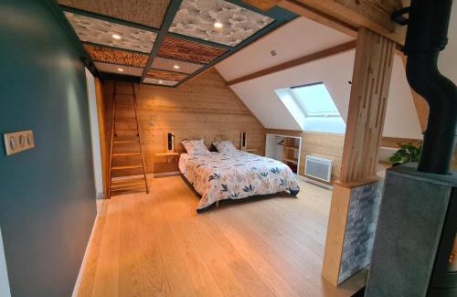 Boussy Apartment | Gîte des Vernet - Loft chaleureux entre lacs et montagnes