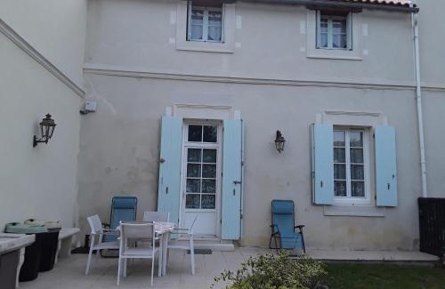 Allas-Bocage House | Gîte du Château