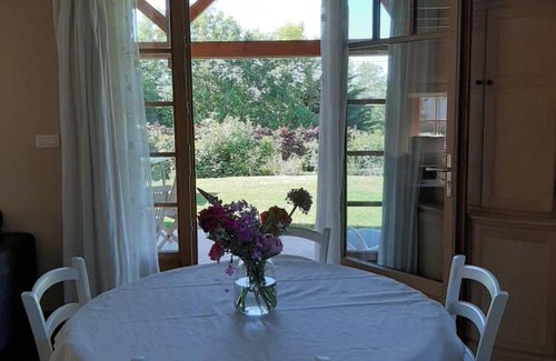 Lachaux House | Gîte du Jardin FleurAmour