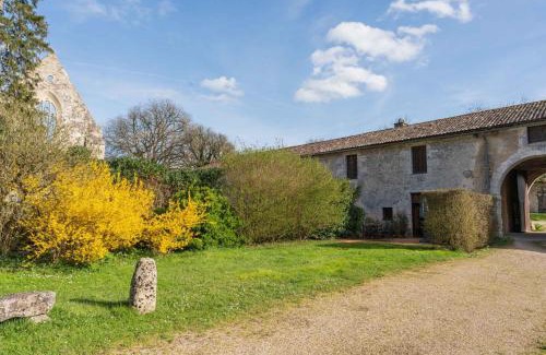 Beruges House | Gîte du Pin - Abbaye Béruges