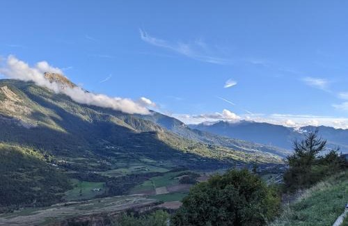 Chateauroux-les-Alpes House | Gîte en montagne : La Terrasse du Rabioux