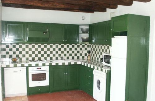 Saint-Benoit-la-Foret House | Gîte enchanteur 4 km de Chinon avec jardin privé, cheminée, salle de jeux et équipements bébé inclus - FR-1-381-188