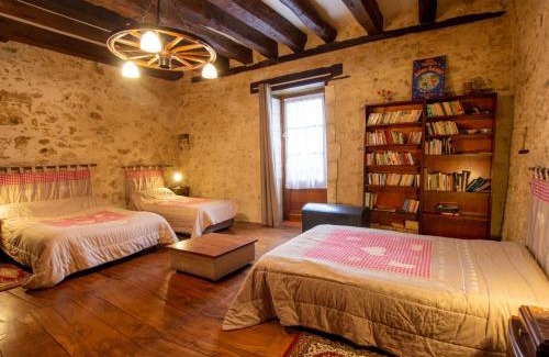 Saint-Front-la-Riviere House | Gîte familial avec WiFi près de Brantôme - FR-1-616-102