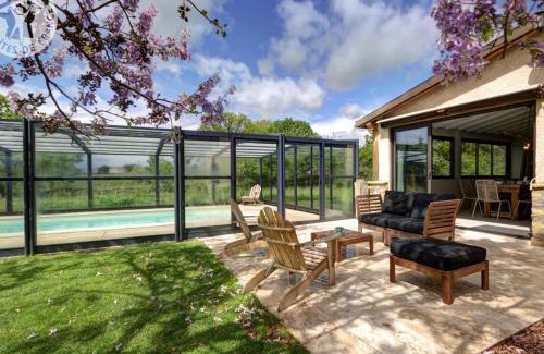 Vivans House | Gîte familial 14 pers. avec piscine chauffée, spa, sauna, terrains de jeux et borne électrique. - FR-1-496-3