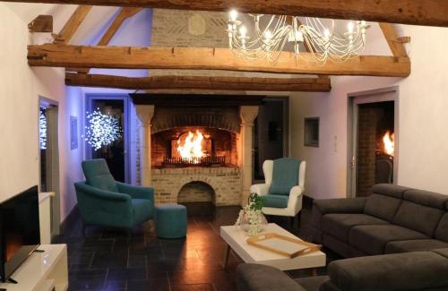 Oudezeele House | Gîte familial 15 pers avec jardin, spa et activités près de Cassel - FR-1-510-233