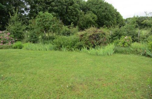 Channay-sur-Lathan House | Gîte familial avec grand jardin, près des Châteaux de la Loire et activités nautiques - FR-1-381-494