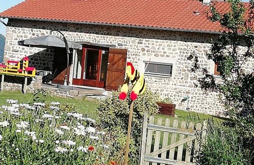 Roche-en-Regnier House | Gîte familial avec équipement bébé, terrasse et jardin clos à Roche-en-Régnier - FR-1-582-192
