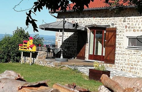Roche-en-Regnier House | Gîte familial avec équipement bébé, terrasse et jardin clos à Roche-en-Régnier - FR-1-582-192