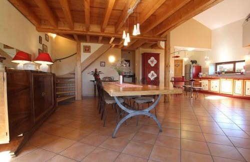 Roche-en-Regnier House | Gîte familial avec équipement bébé, terrasse et jardin clos à Roche-en-Régnier - FR-1-582-192