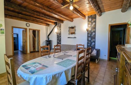 Saint-Front House | Gîte familial avec jardin, près du Puy-en-Velay et station de ski des Estables - FR-1-582-475