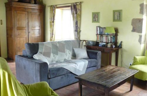 Le Brethon House | Gîte familial avec jardin, terrasse et étang privé - FR-1-489-238