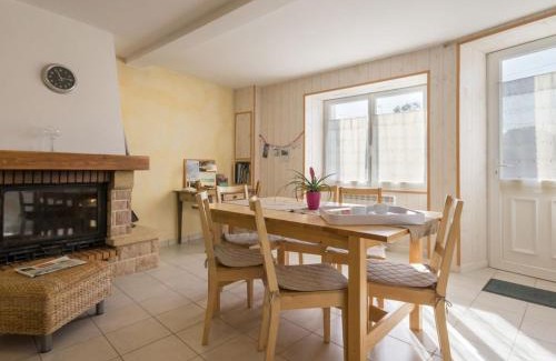 Touvois House | Gîte familial avec parc, jeux pour enfants et vélos, proche du Lac de Grand Lieu - FR-1-306-1040