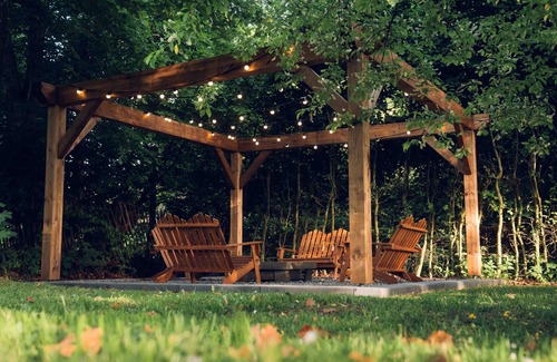 Waimes Cottage | Gîte-Family-Private Bathroom-Garden view