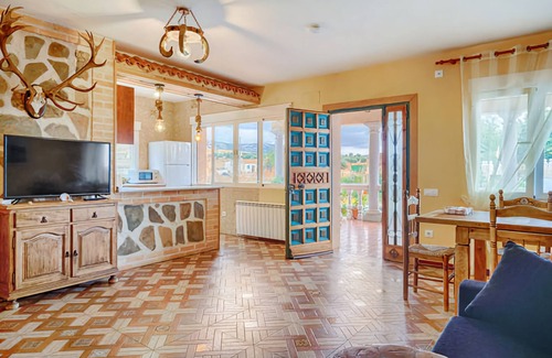 Porzuna Cottage | Gîte (full rental) Fuenterabit for 12 people