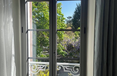 Capian House | Gîte Glycine for 8 people, jacuzzi and sauna