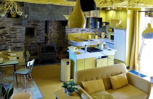 Carentoir House | Gîte Haut en Couleur, à 5km de La Gacilly et son Festival Photo