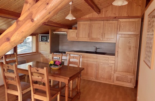 Montgardin Apartment | Gîte Idéalement Situé à Proximité du lac de Serre-ponçon et du Parc des Ecrins