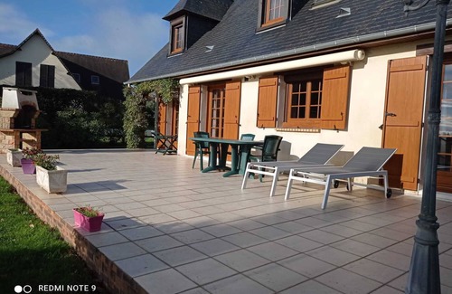 Octeville-sur-Mer House | Gîte in Octeville - sur- Mer, sleeps 8, between Le Havre and Etretat, 3 bedrooms.