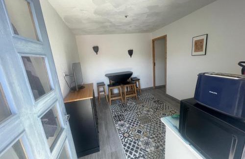 Lespignan Apartment | Gîte indépendant l'Orchidée