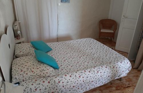 Pouillon Apartment | Gîte Izabeau