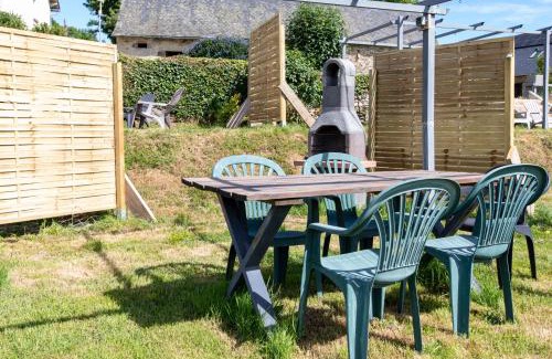 Beynat Apartment | Gîte Jean Montet, piscine chauffée partagée, Wifi, salle de jeux, animaux de la ferme