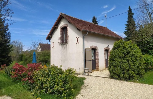 Saint-Martin-d'Auxigny House | Gîte - L'Étang du Platé