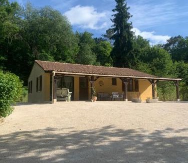 Nabirat House | Gîte l'Arbre de vie 24