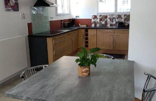 Baume-les-Dames Apartment | Gîte L'echappée Comtoise Spacieux Avec Superbe Jardin Pour 4 Personnes !