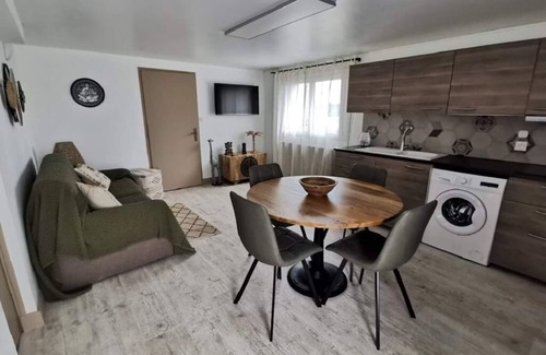 Bressuire Apartment | Gîte La Belle Hélène