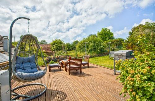 Siouville-Hague House | Gîte "La Glycine" à 5 min de la Plage Siouville